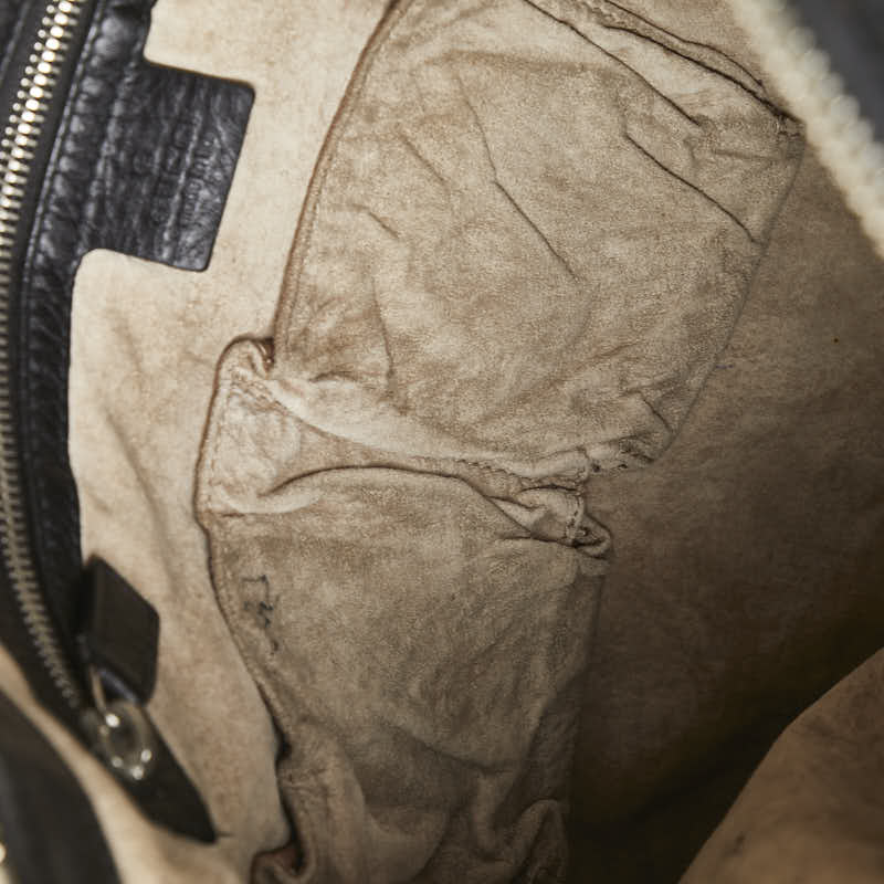 Gucci 233329 Leather Shoulder Bag