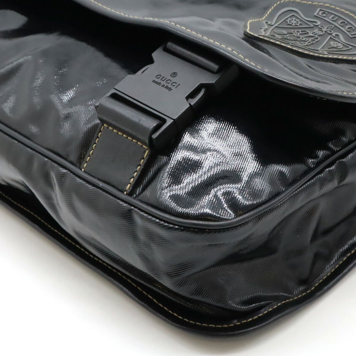 Gucci Coated Canvas Crest Emblem Shoulder Bag 181094