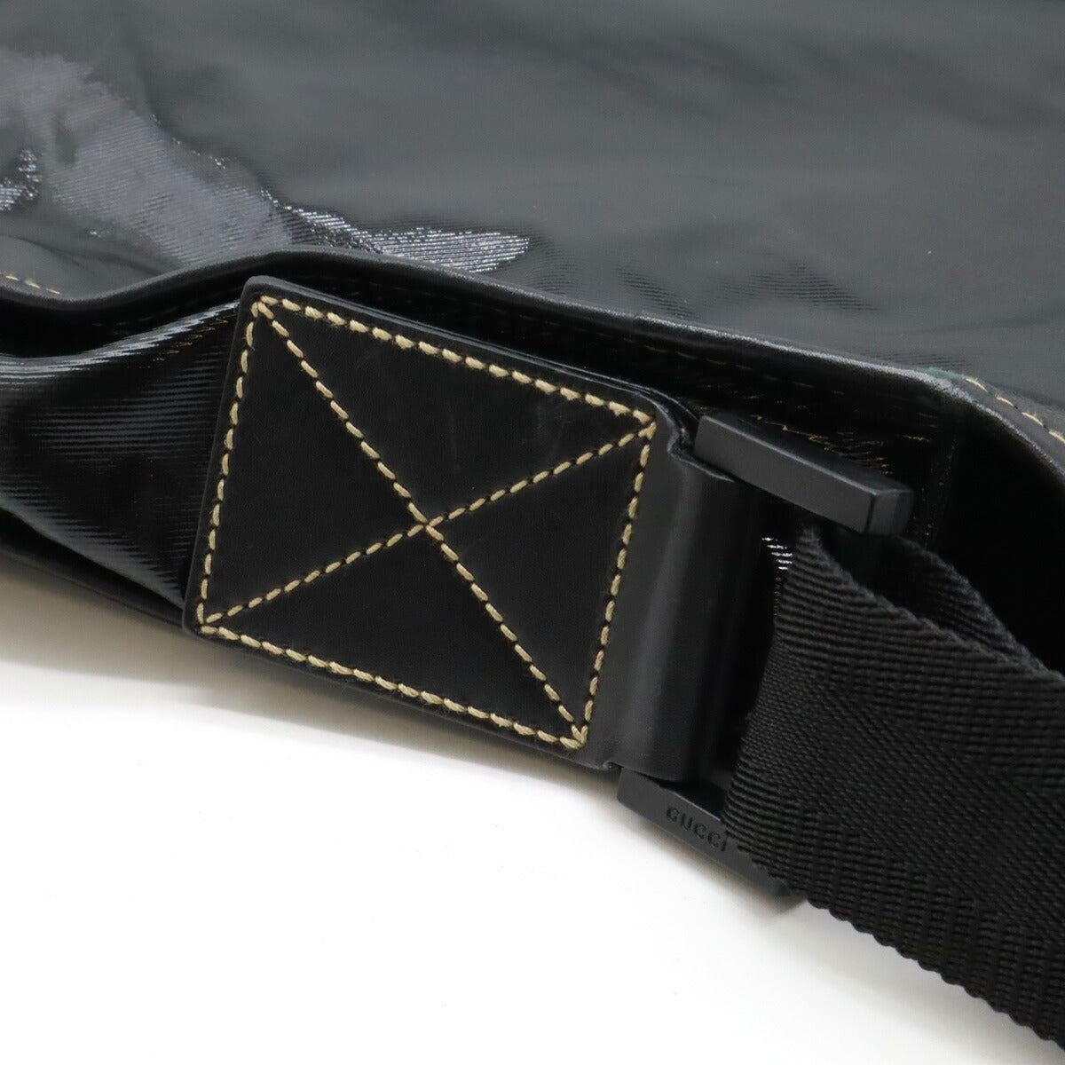 Gucci Coated Canvas Crest Emblem Shoulder Bag 181094