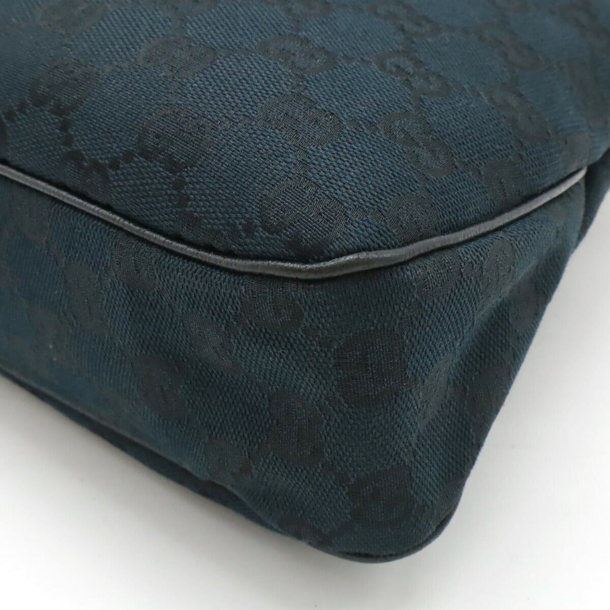 Gucci GG Canvas 2way Shoulder Bag 121023