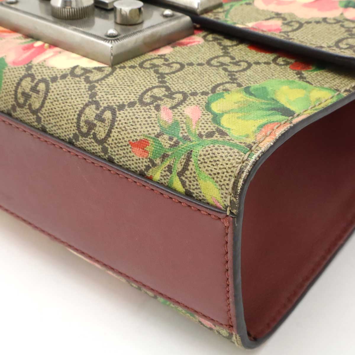 Gucci GG Blooms GG Supreme Shoulder Bag