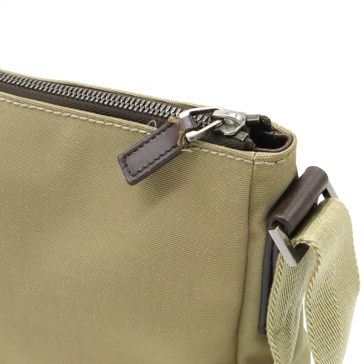 Gucci 110054 Nylon Canvas Messenger Bag