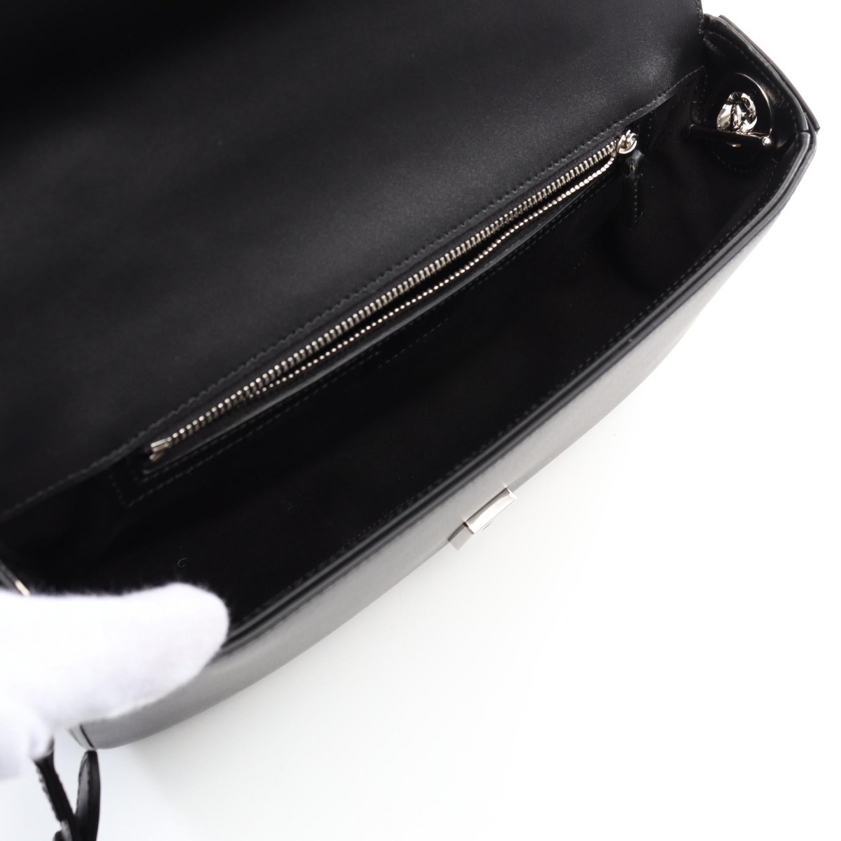 Gucci Double G Leather Shoulder Bag