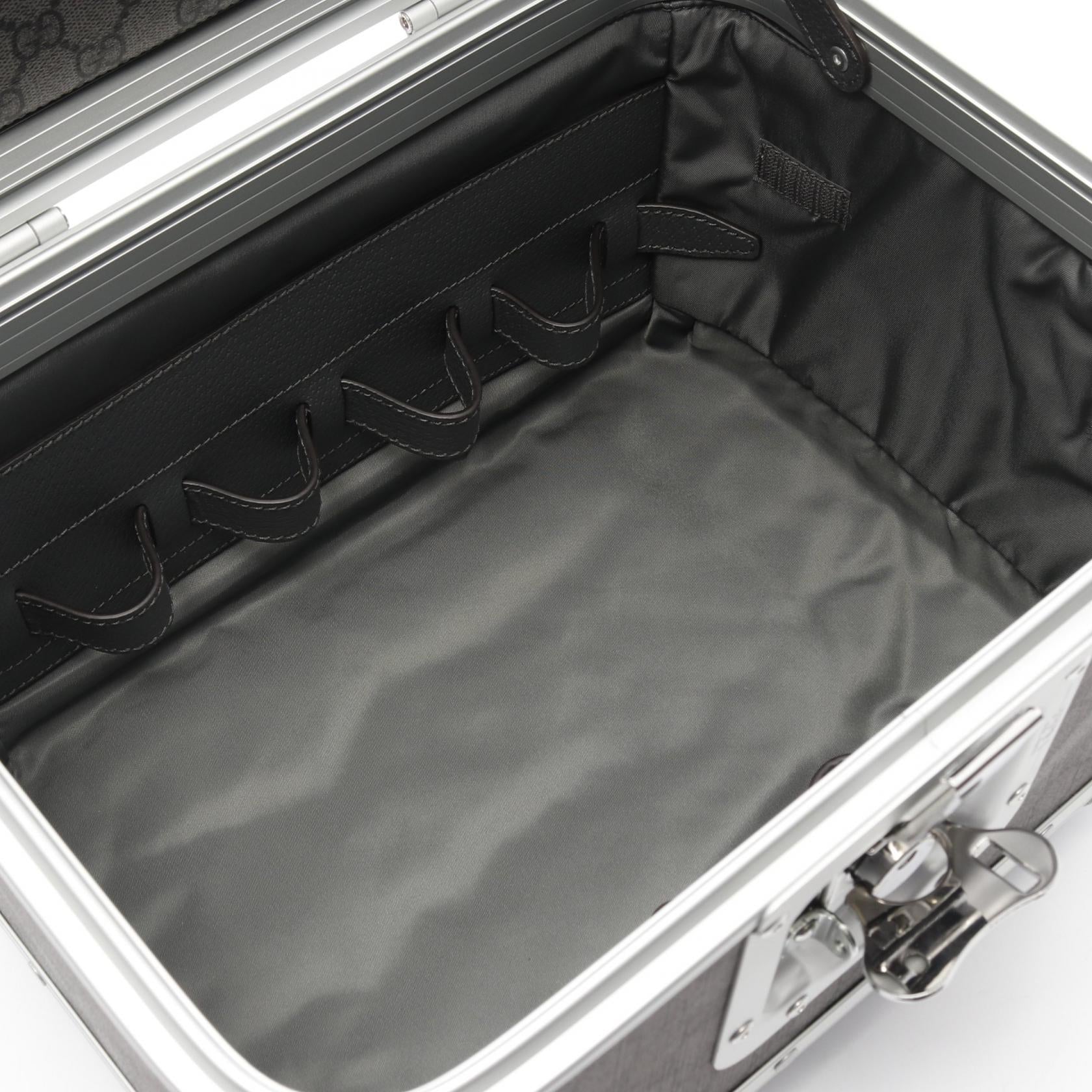 Gucci Beauty Case GG Supreme Coated Canvas Handbag