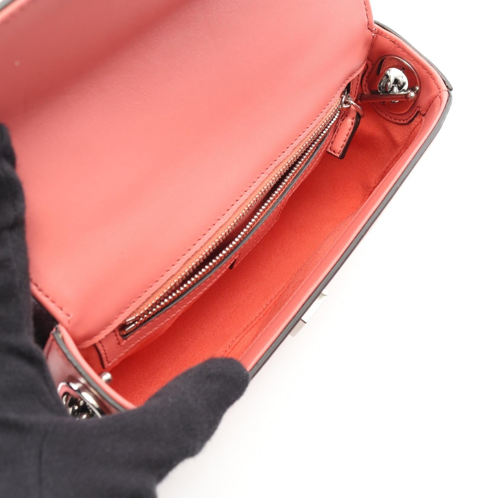 Gucci Double G Leather Shoulder Bag