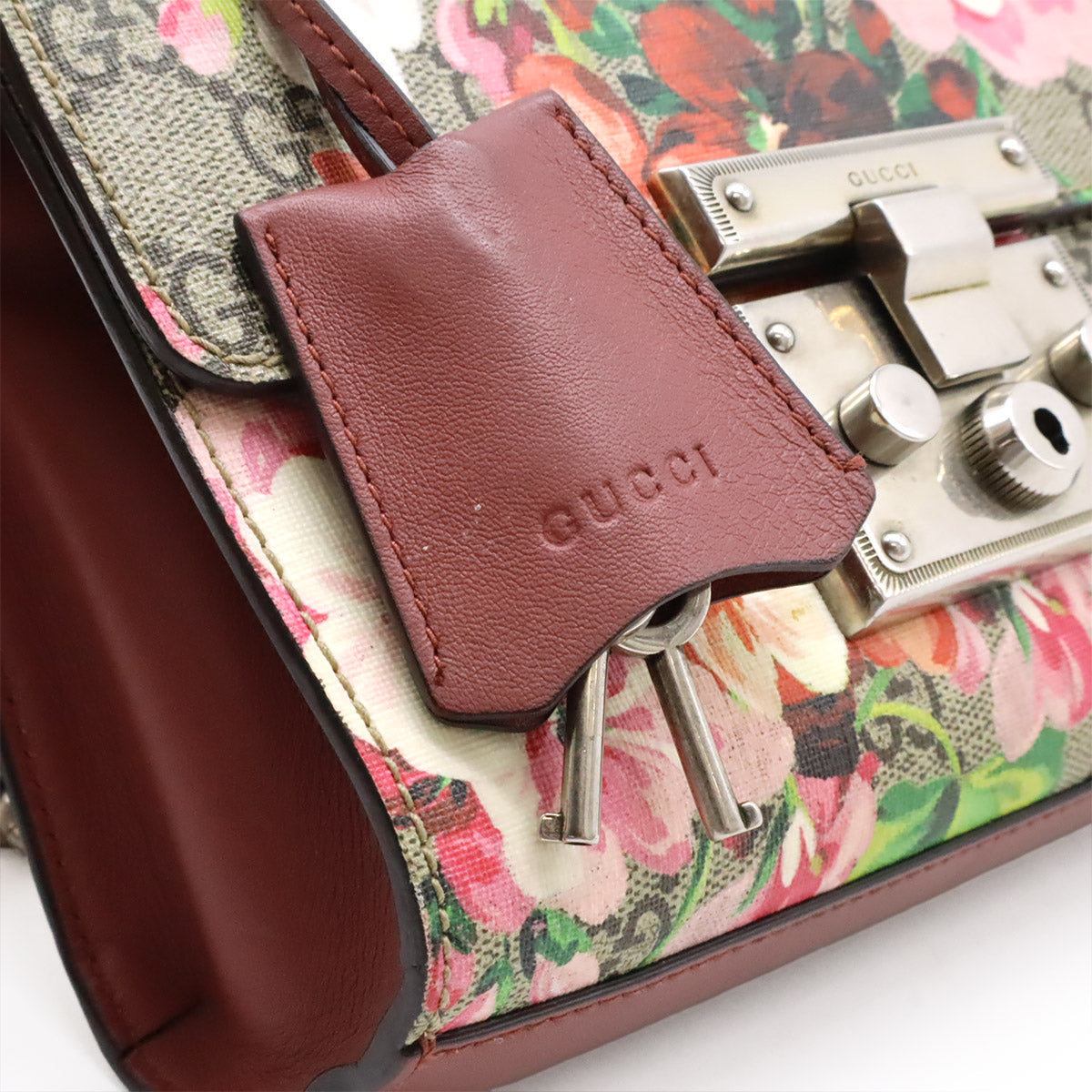 Gucci GG Blooms GG Supreme Shoulder Bag