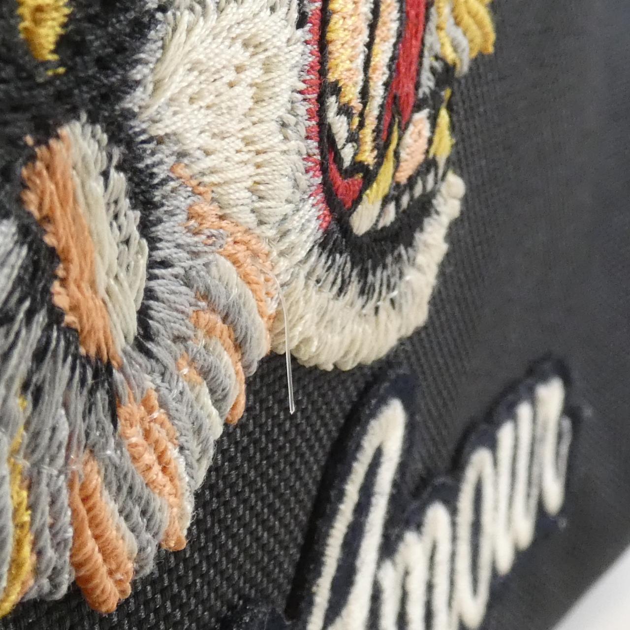 Gucci 477085 K1NTX Techno Canvas Waist Bag