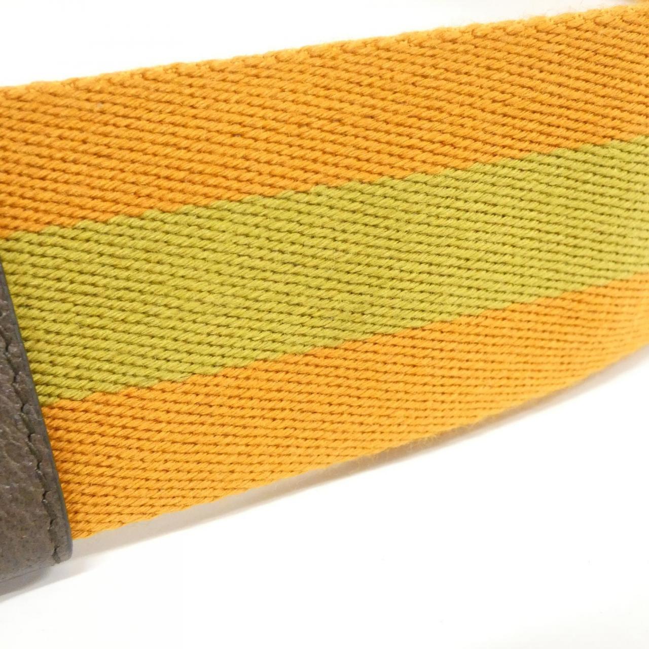 Gucci ATTACHE GG Supreme Canvas Shoulder Bag