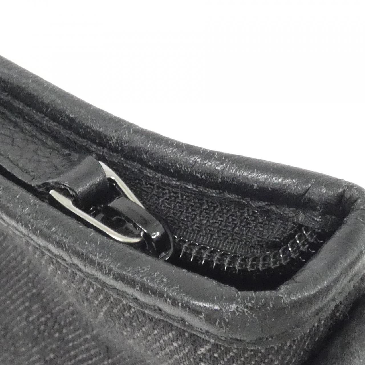 Gucci 268642 GG Denim Shoulder Bag