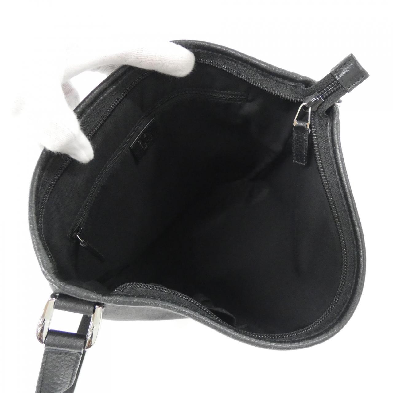 Gucci 268642 GG Denim Shoulder Bag