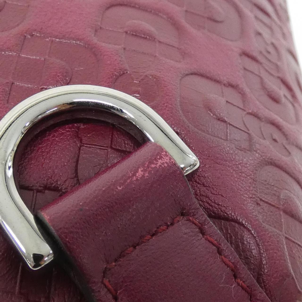 Gucci 268642 Leather Shoulder Bag