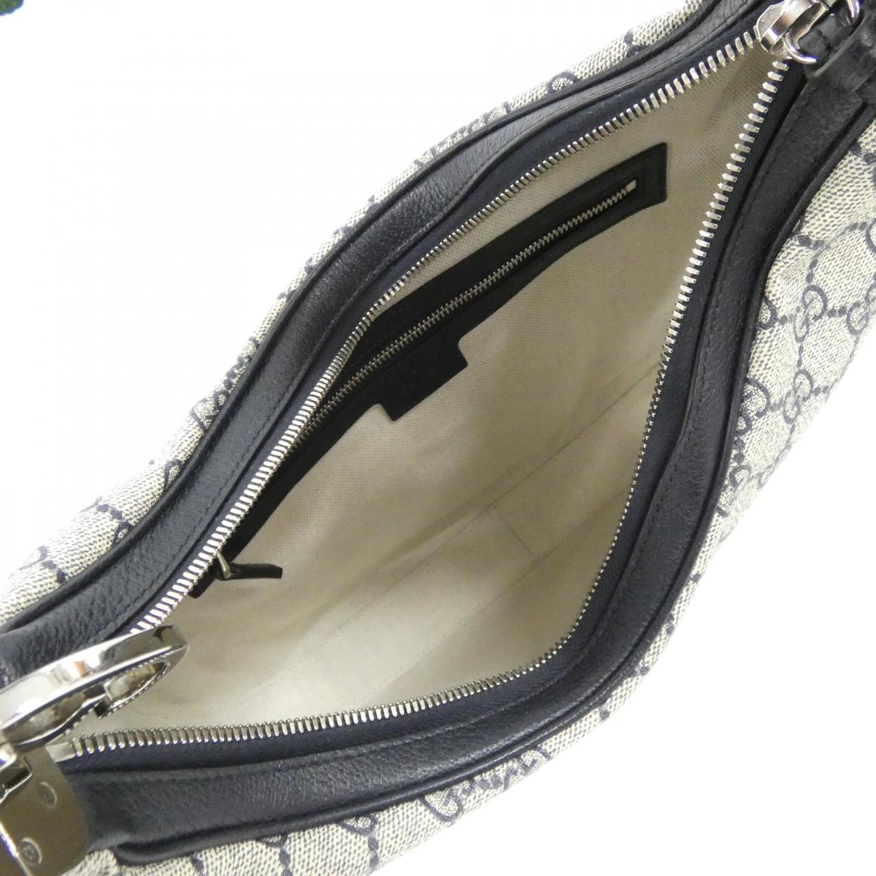 Gucci ATTACHE GG Supreme Canvas Shoulder Bag