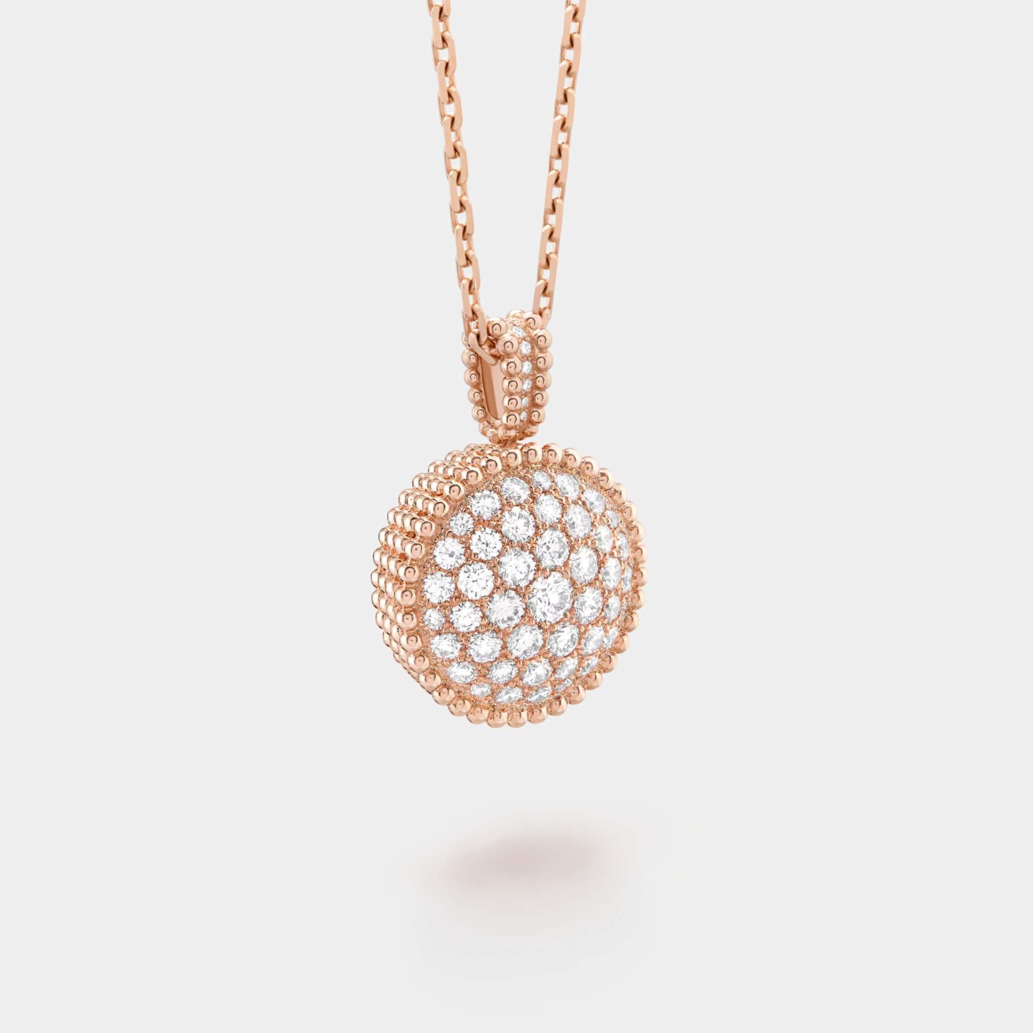 Perlée Pendant Watch Rose Gold Diamond Mother Of Pearl