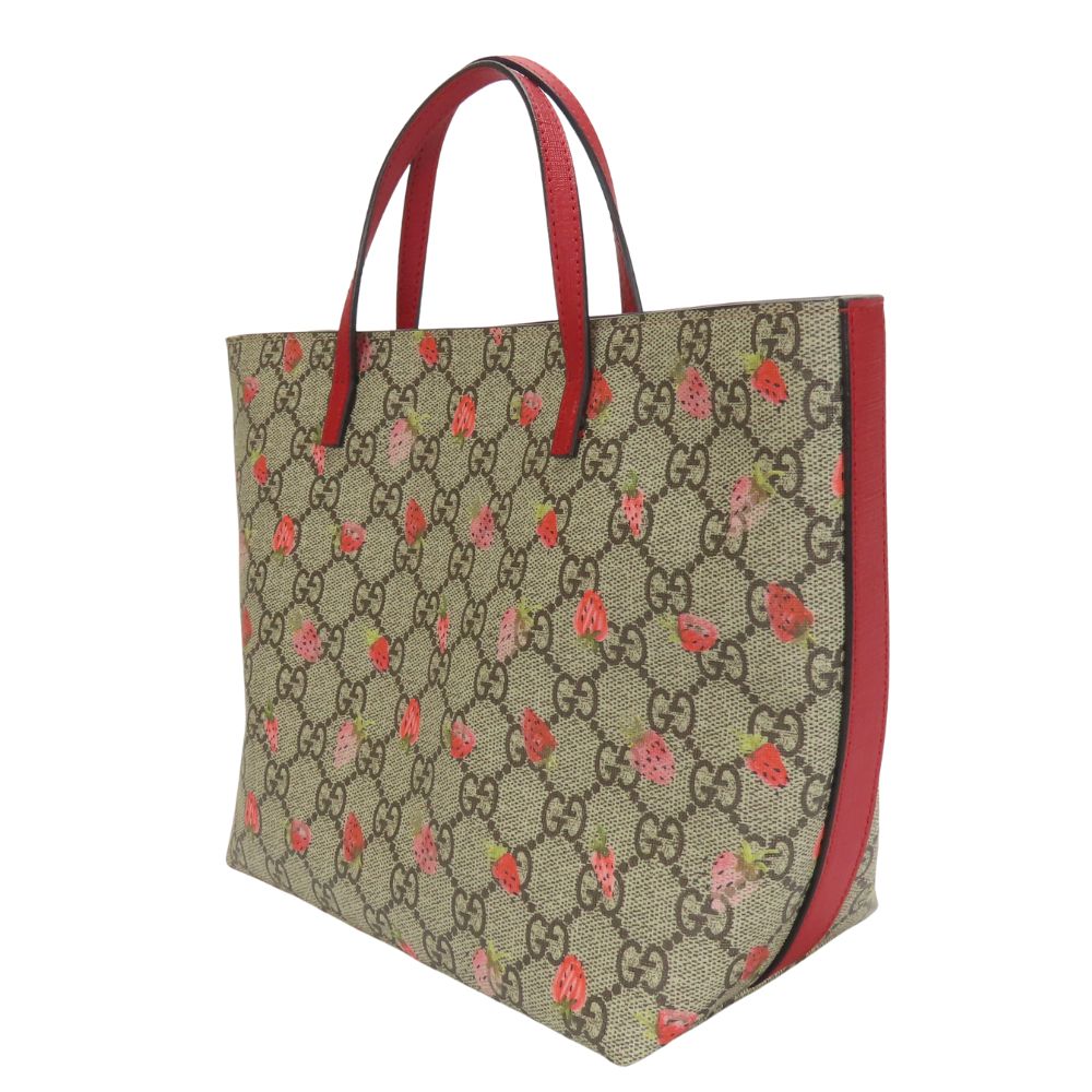 Gucci Chilled license strawberry GG Supreme Canvas Handbag