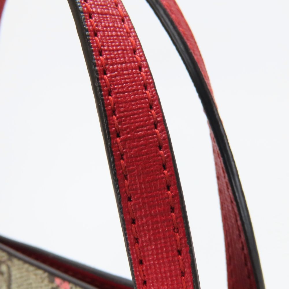 Gucci Chilled license strawberry GG Supreme Canvas Handbag