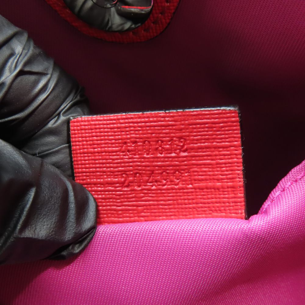 Gucci Chilled license rainbow star GG Supreme Canvas Handbag