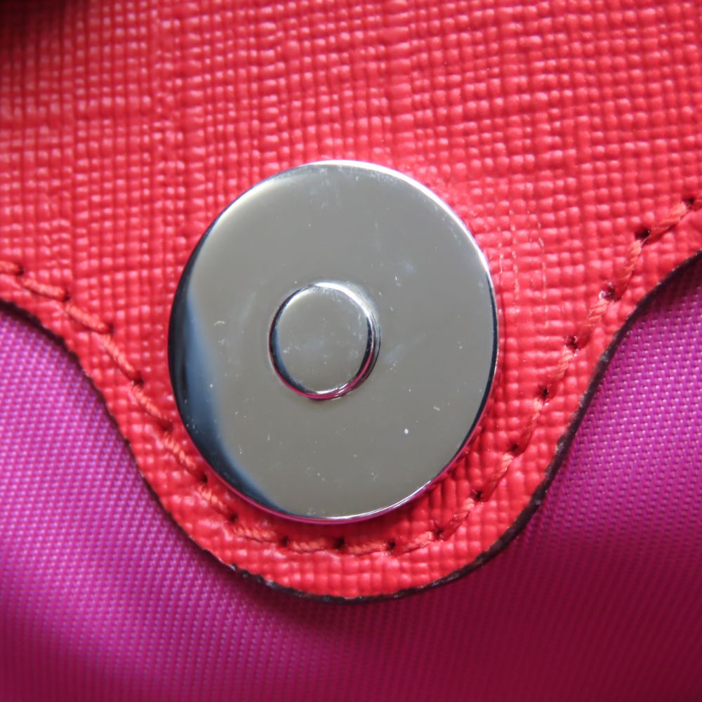 Gucci Chilled license rainbow star GG Supreme Canvas Handbag