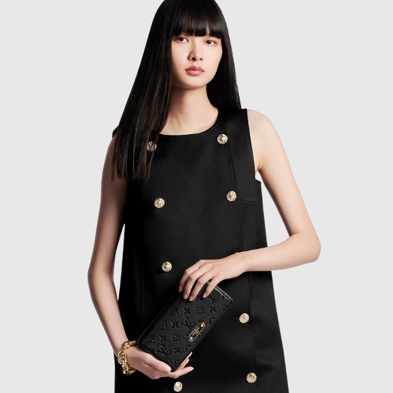 Wallet On Chain Lily Monogram Motif