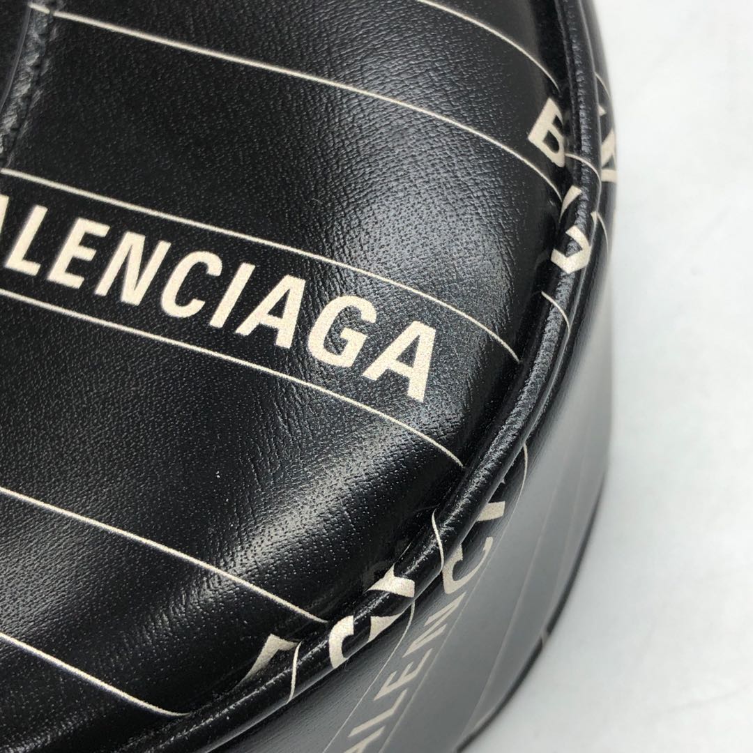 Gucci Balenciaga The Hacker Project Jackie 1961 Leather Shoulder Bag