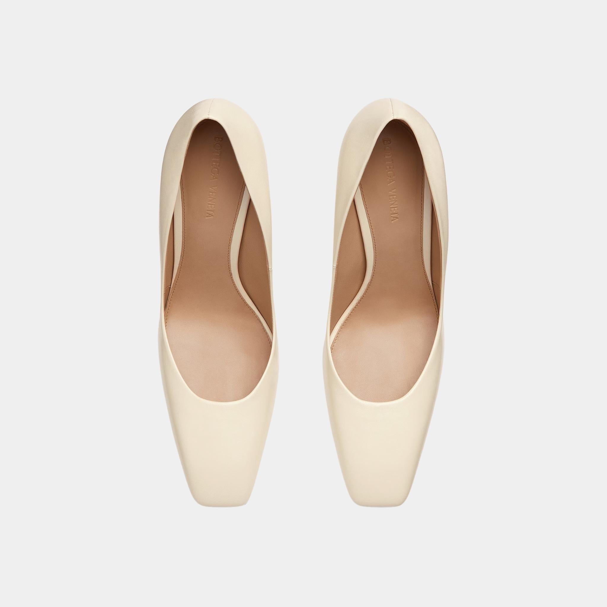 Knot High Heel Pump in Soft Lambskin