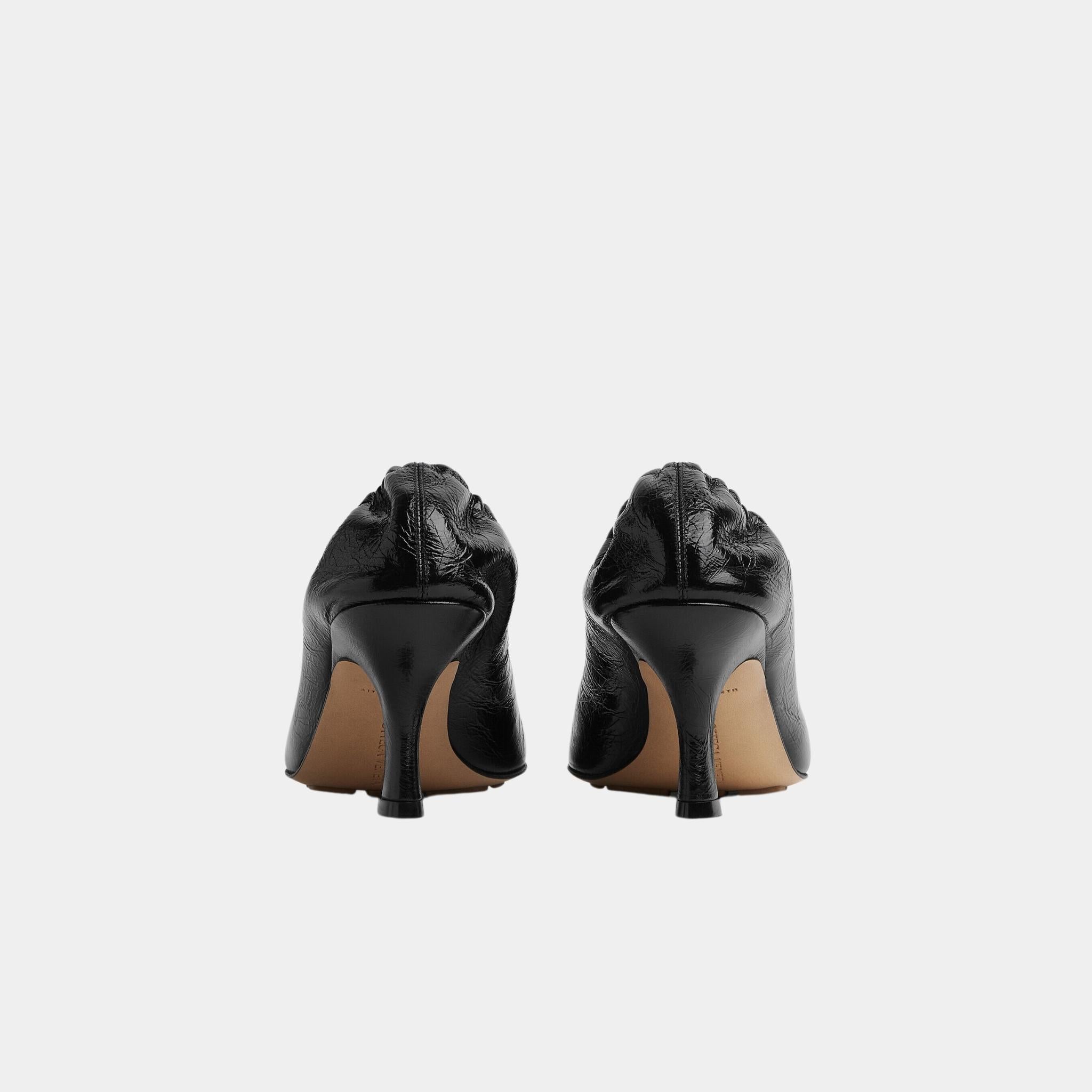 Sharp Chain Crinkled Calfskin Pump