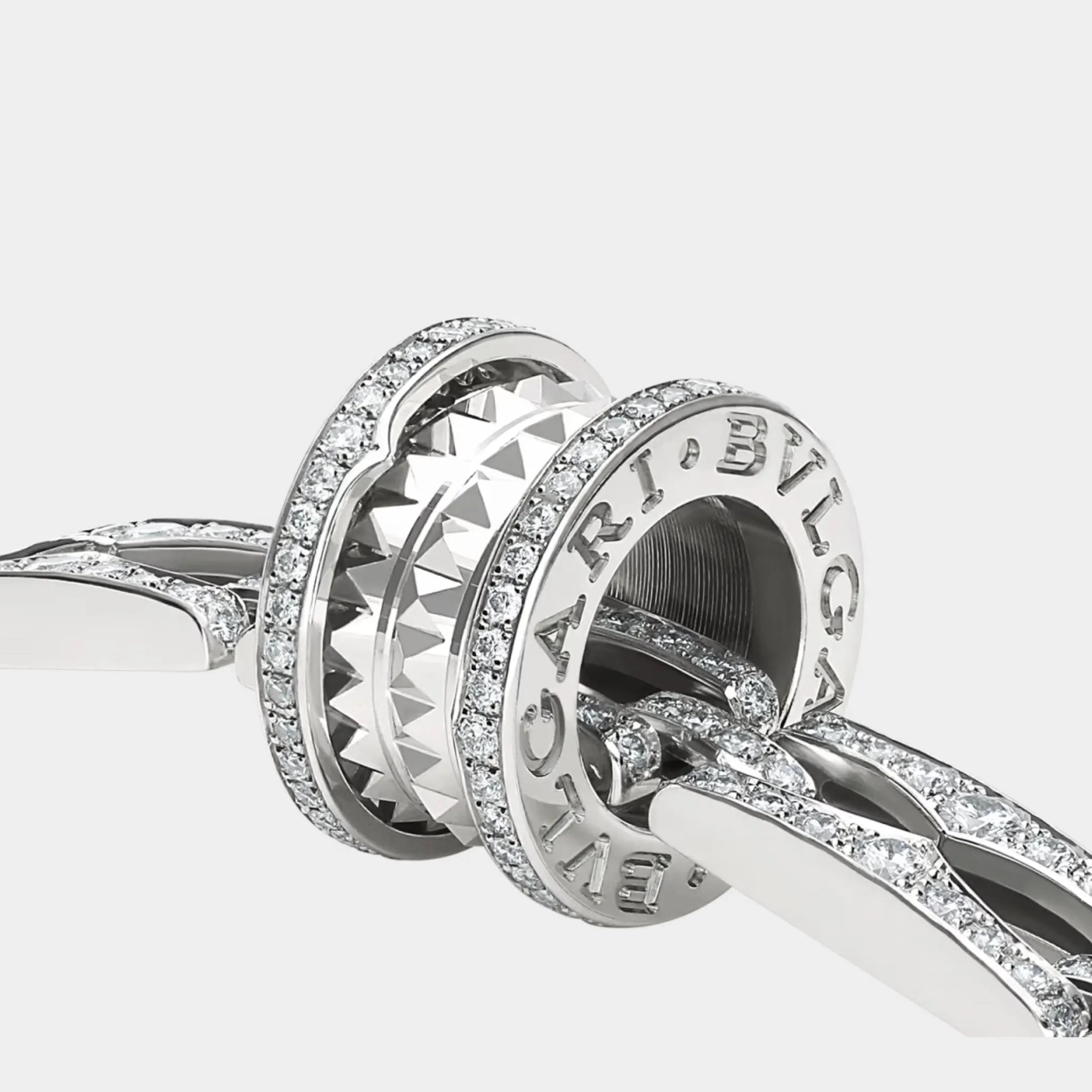 B.zero1 Rock Chain gold necklace with a round studded pendant - pavé diamonds