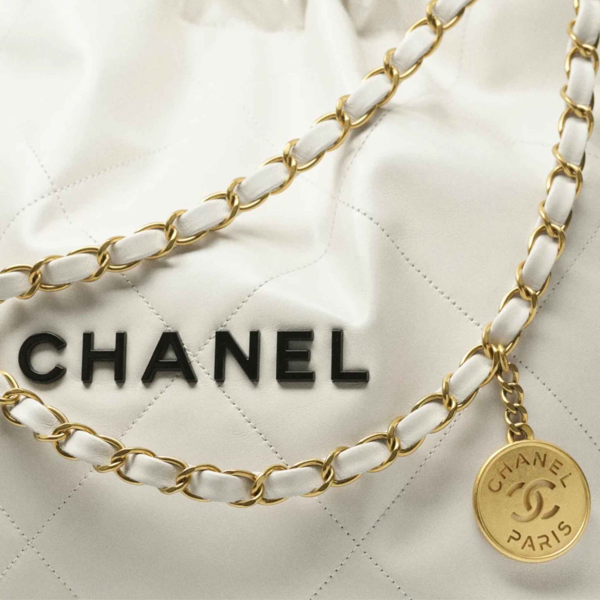 CHANEL 22 Small Handbag Calfskin