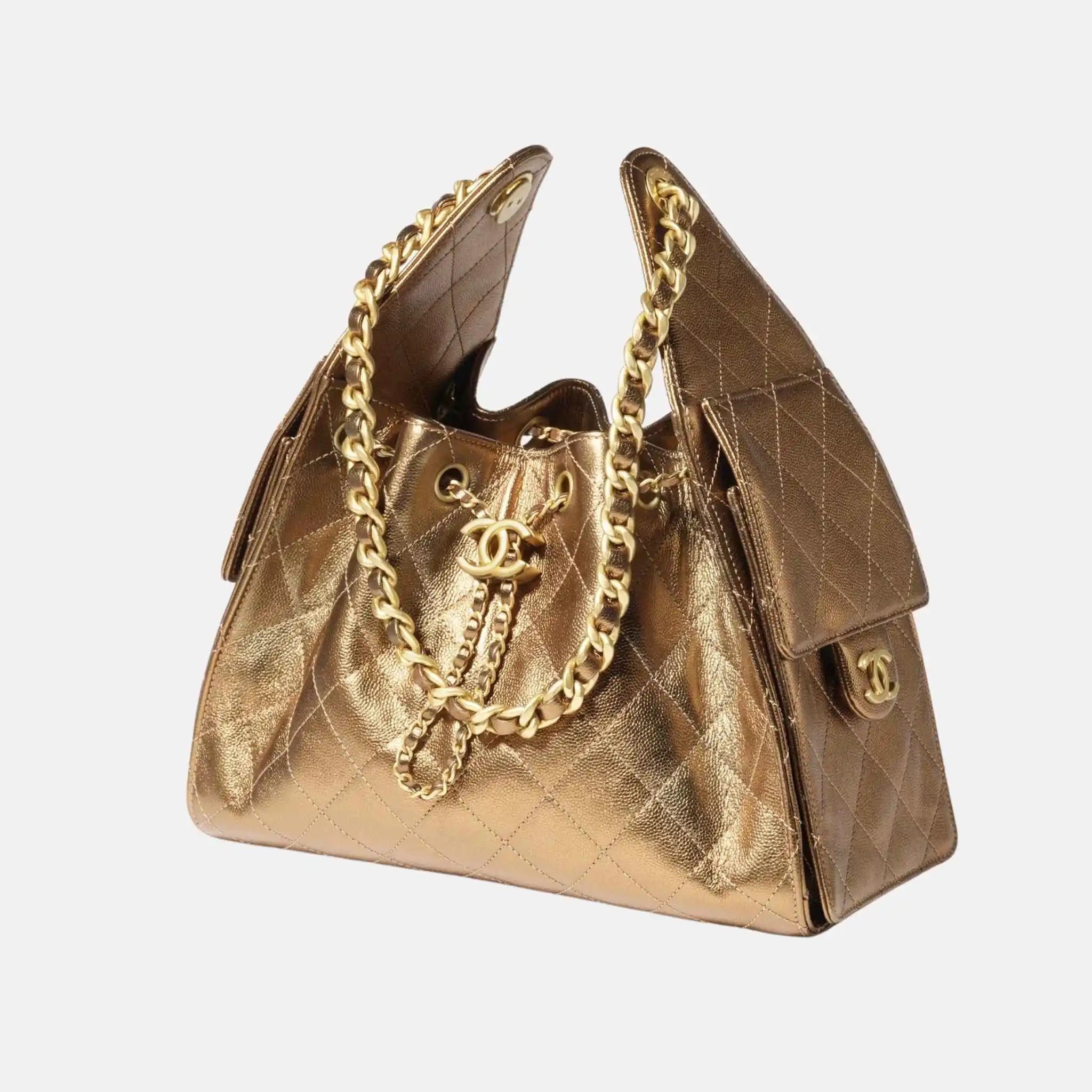 25 Small Handbag Metallic Grained Calfskin And Gold Metal