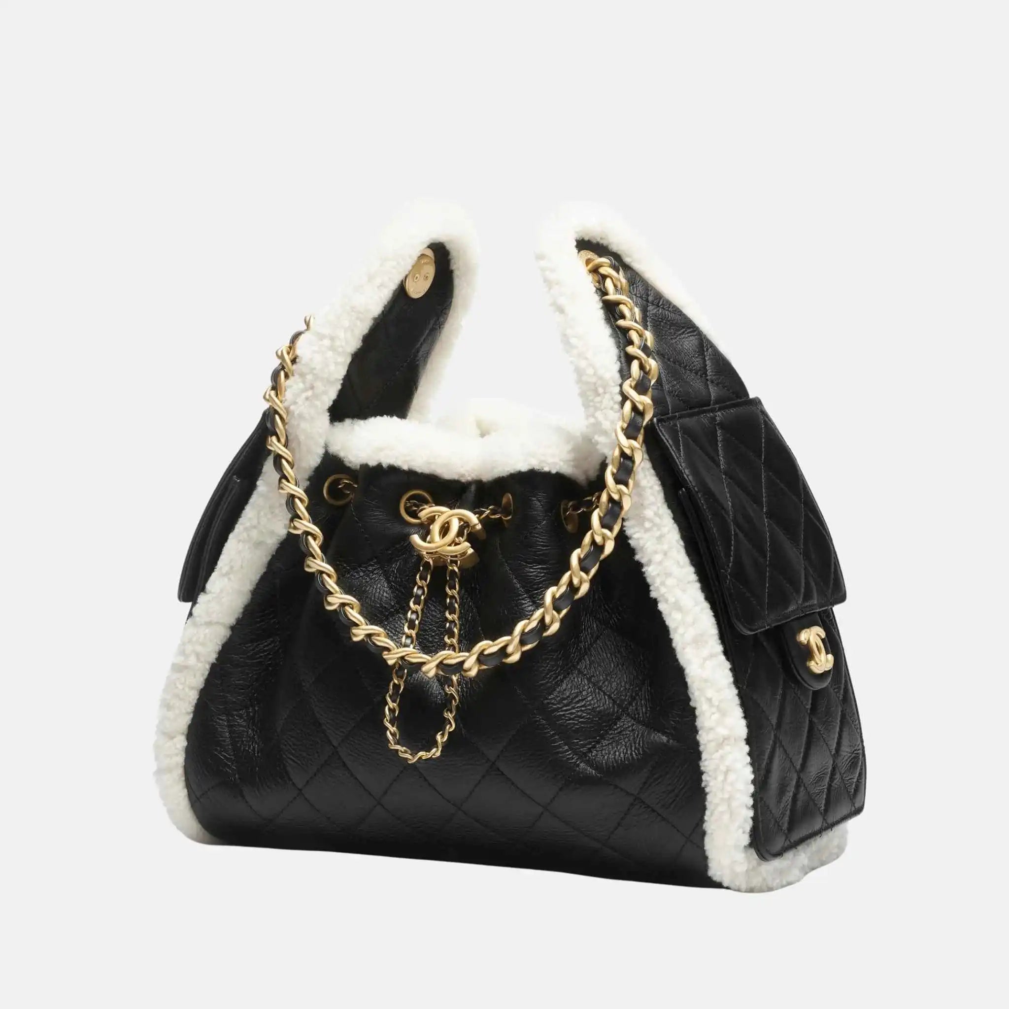 Chanel 25 Small Handbag, Shearling Sheepskin Balck and white, Front