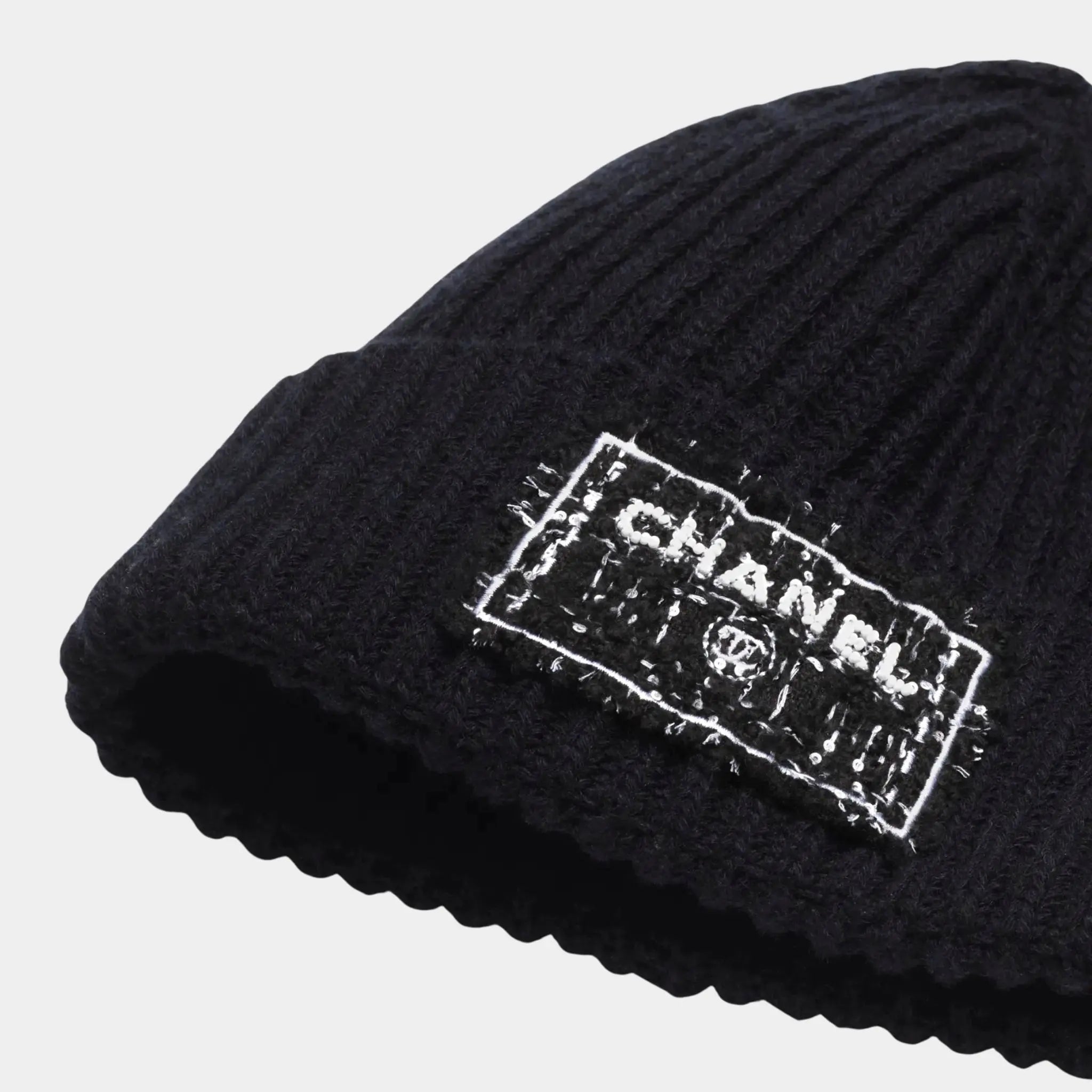 Cap Cashmere Navy Blue Black & White