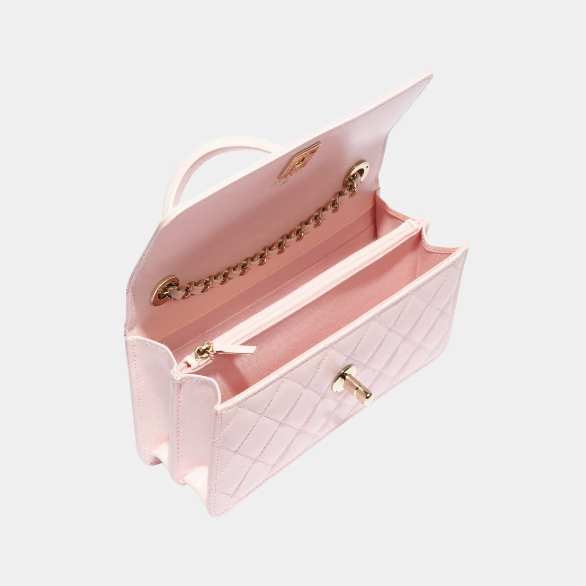 Clutch With Chain Lambskin in Light Pink