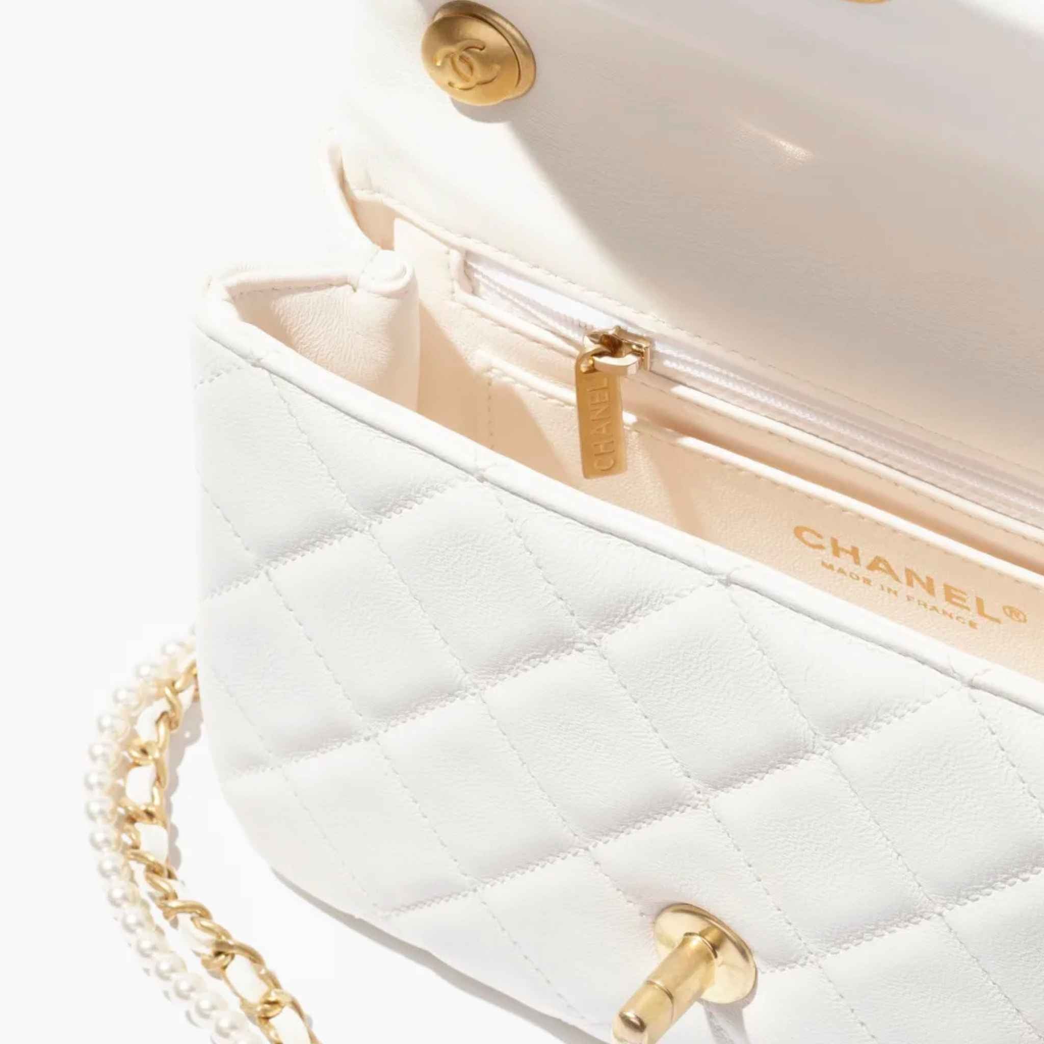 Mini Flap Bag Shiny Lambskin Pearls Gold-Tone Metal White