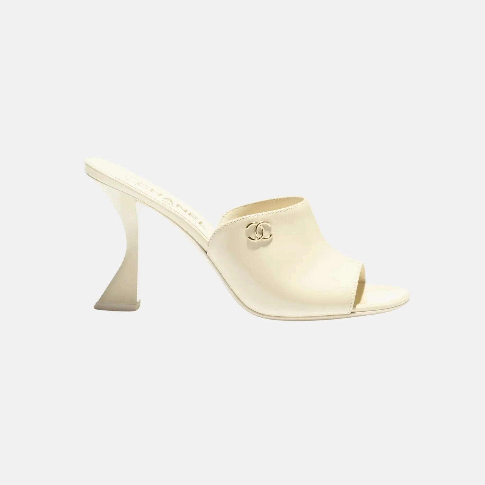 Chanel Mules in Patent Calfskin, Ivory, Side