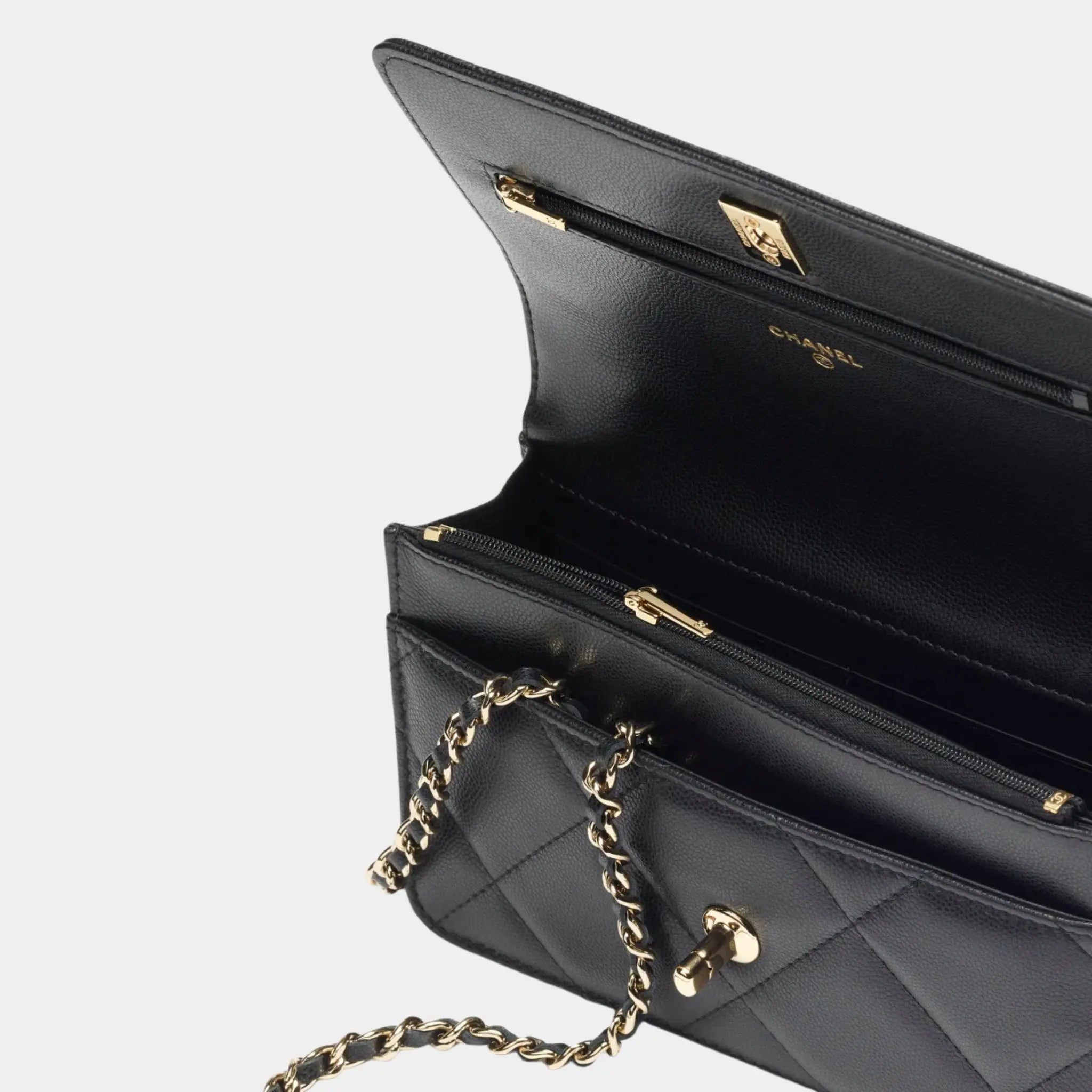 Wallet On Chain Shiny Grained Calfskin & Gold Metal Black