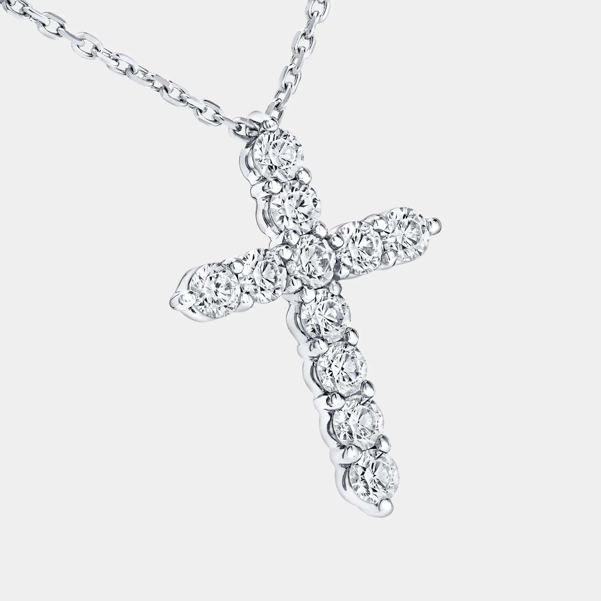 Classic Graff Round Diamond Cross Mini Pendant