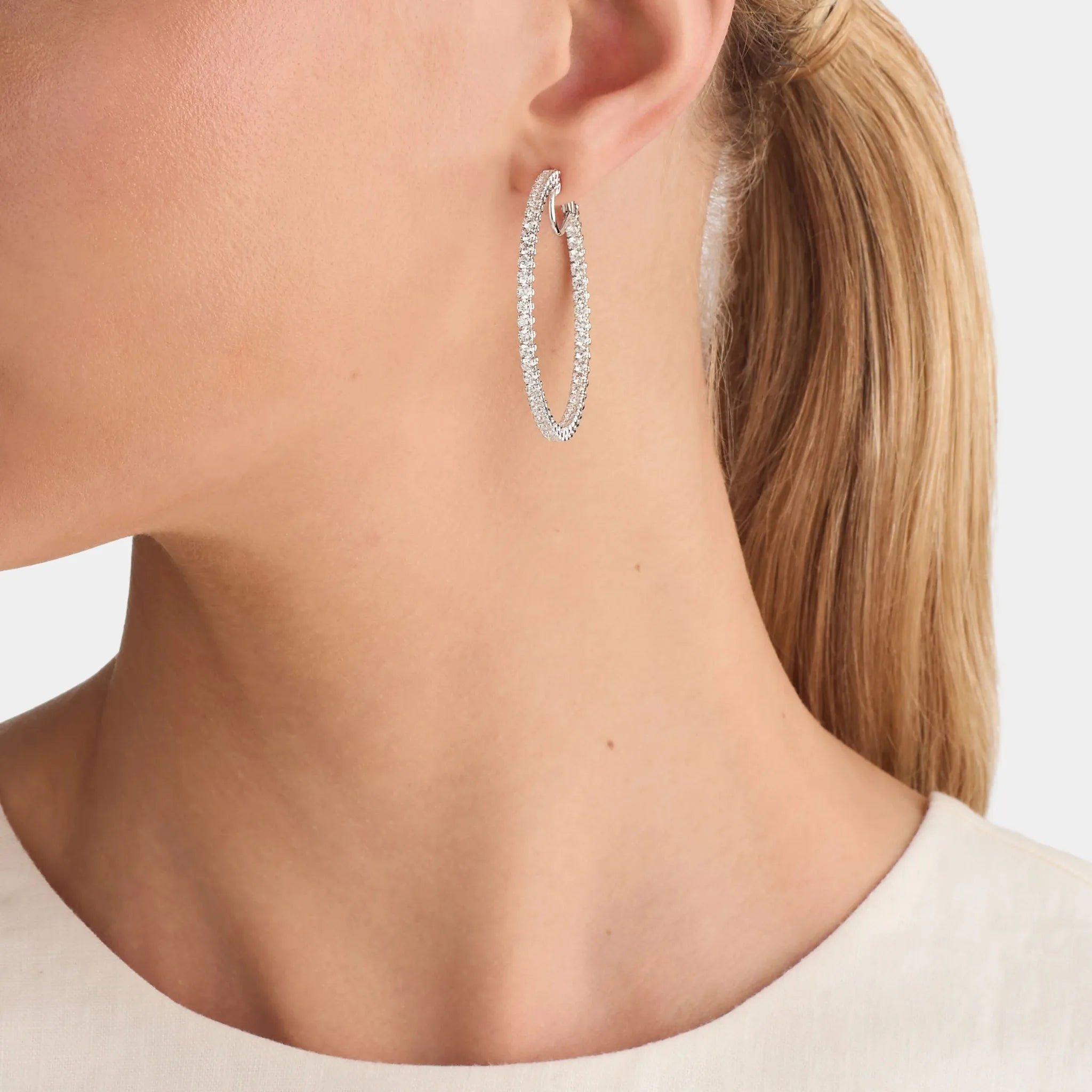 Classic Graff Round Diamond Large Hoop Earrings