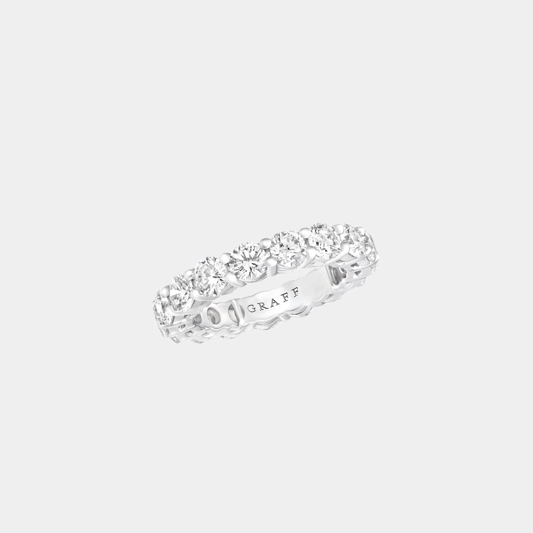 Classic Graff Shared Claw Round Diamond Wedding Band
