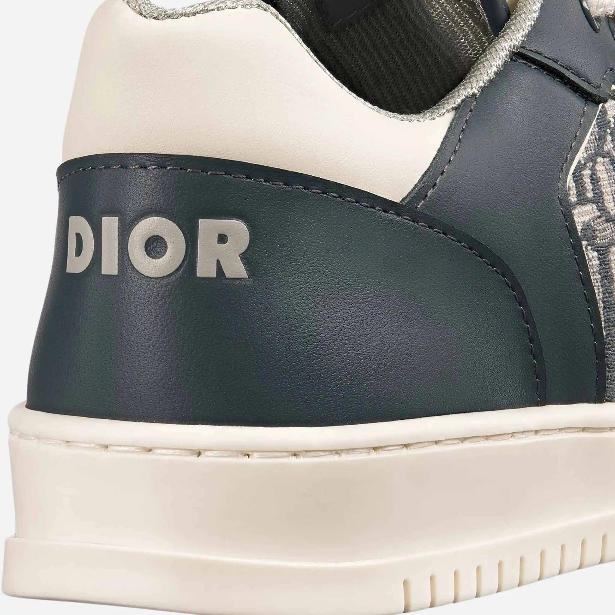 Kids B27 Low-Top Sneaker Smooth Calfskin with Dior Oblique Jacquard