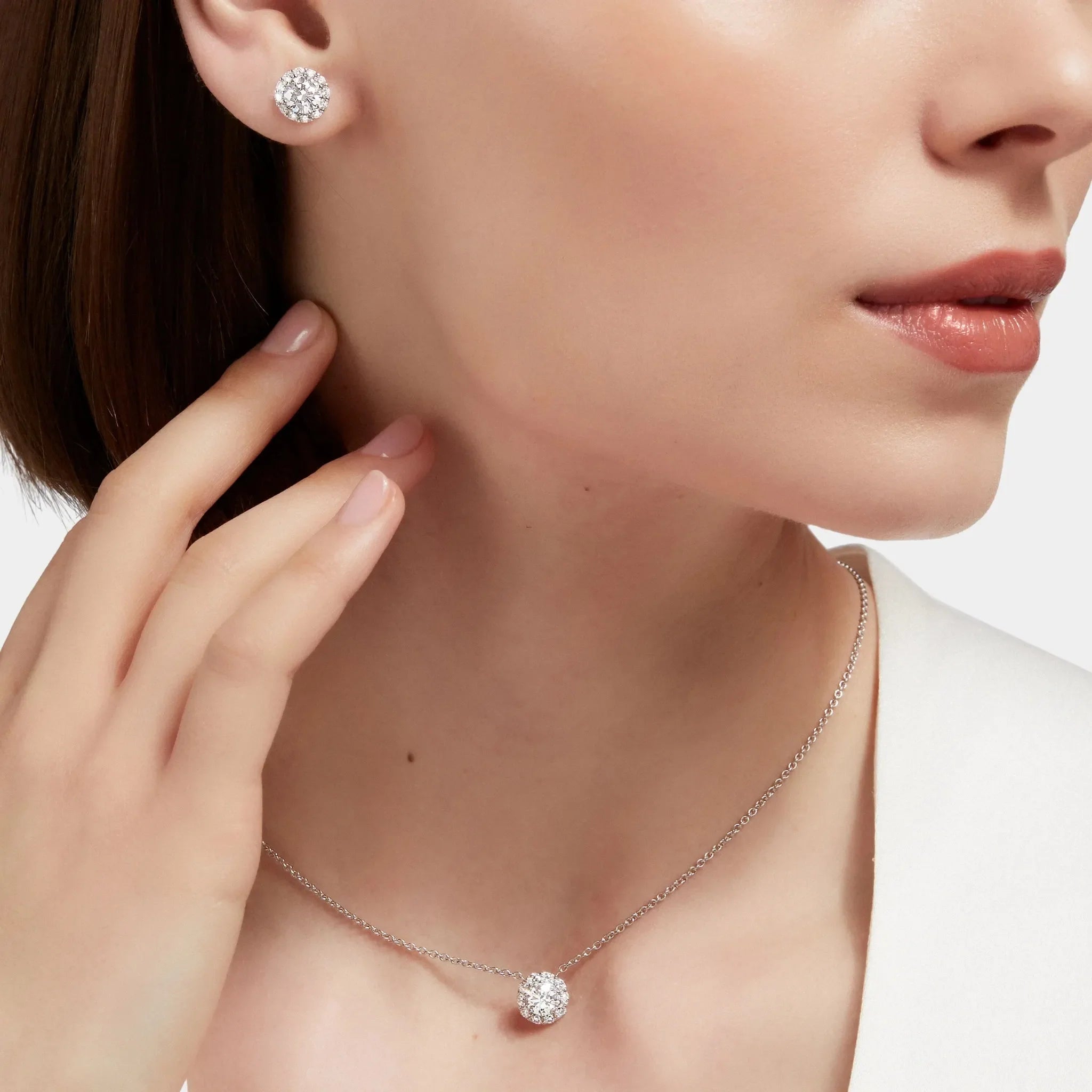 Icon Round Diamond Pendant