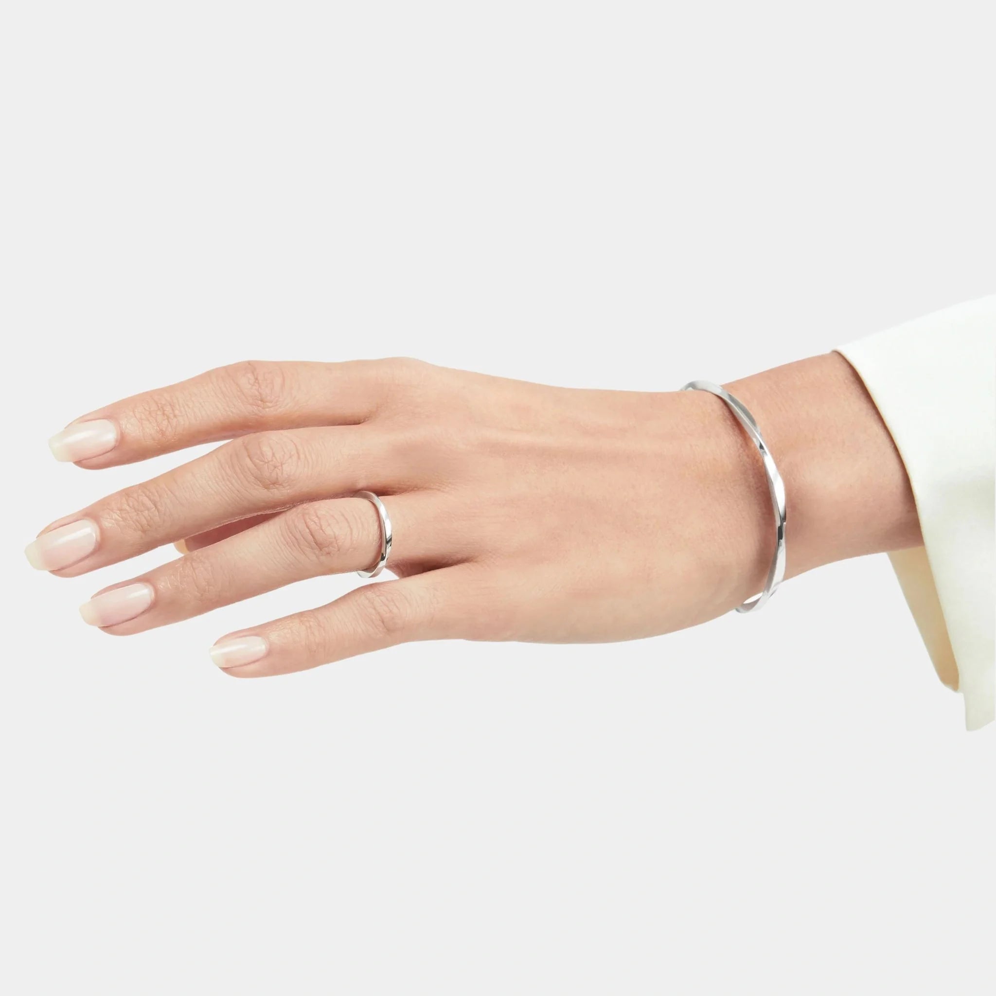 Spiral White Gold Band 2.2MM