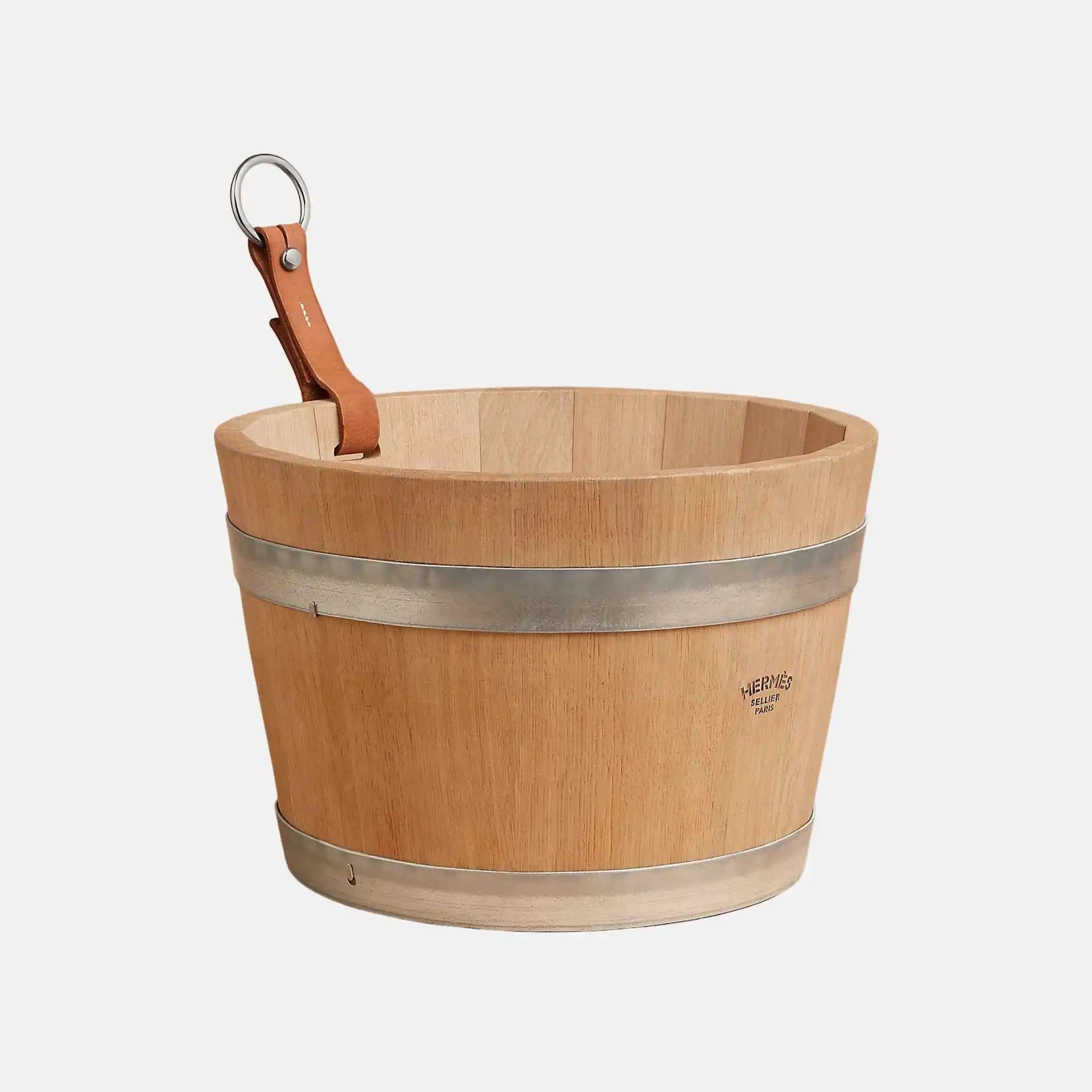 Groom Stable Bucket