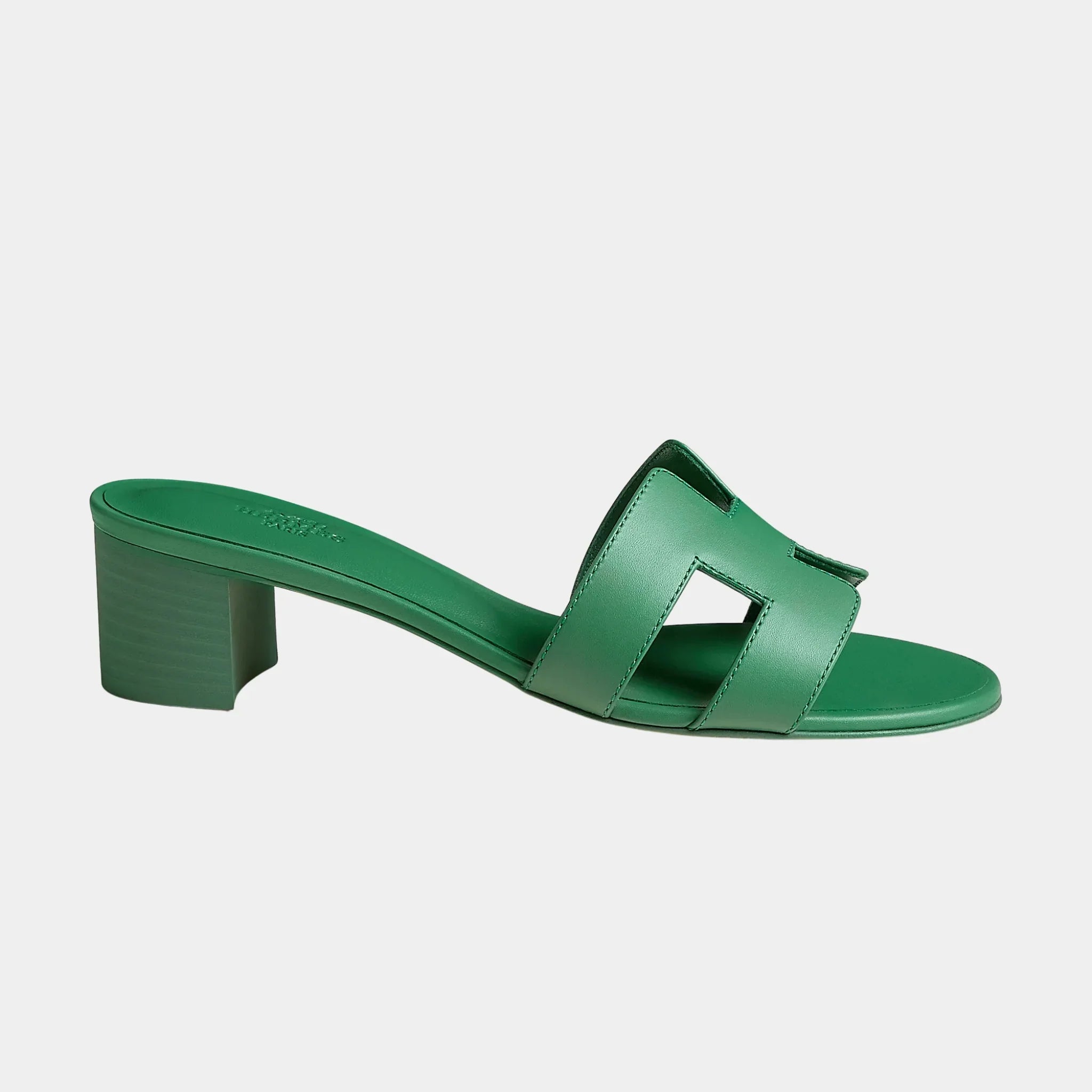 Oasis Sandals in Calfskin