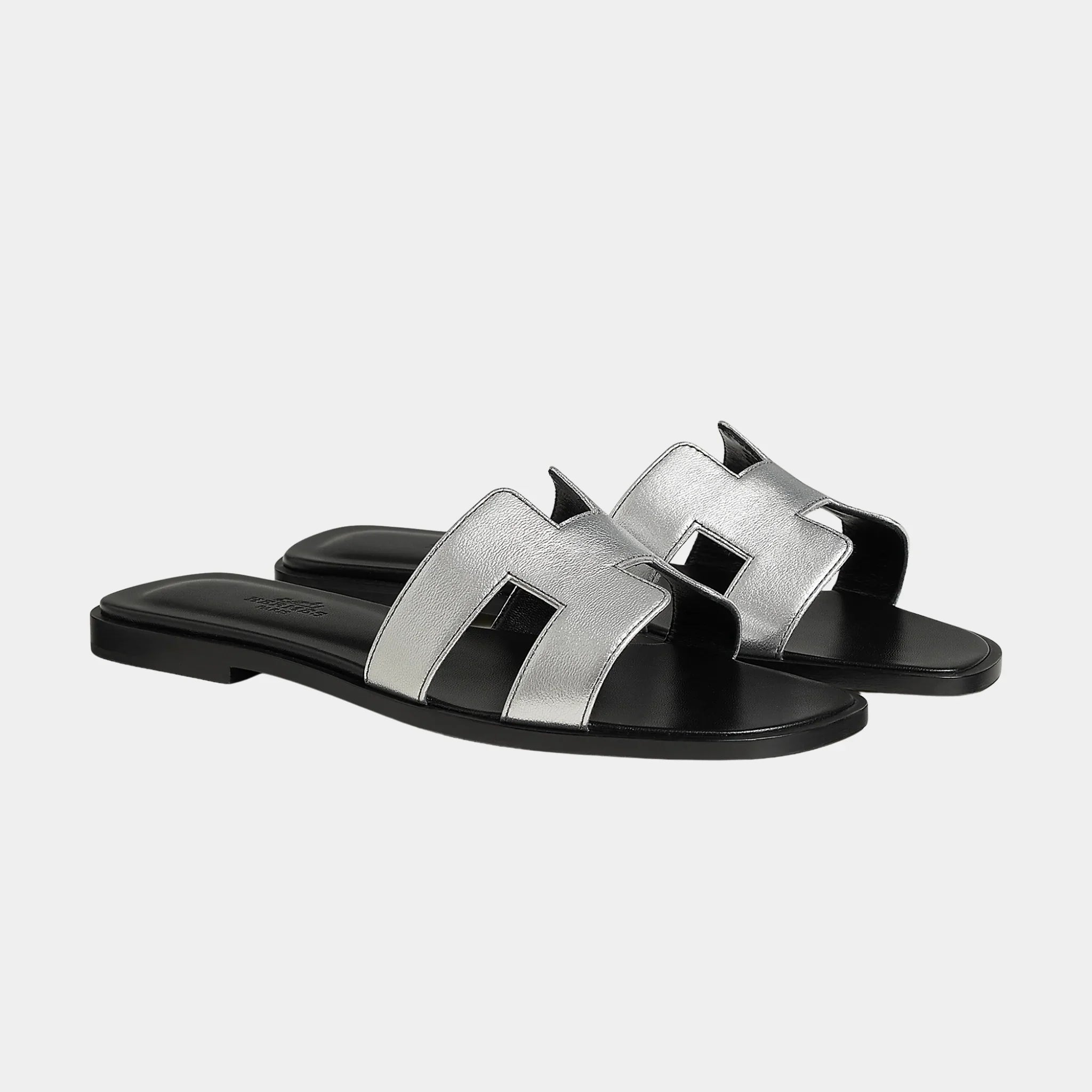 Hermes Oran Sandals in Metallic Goatskin, Gris Argente, Front