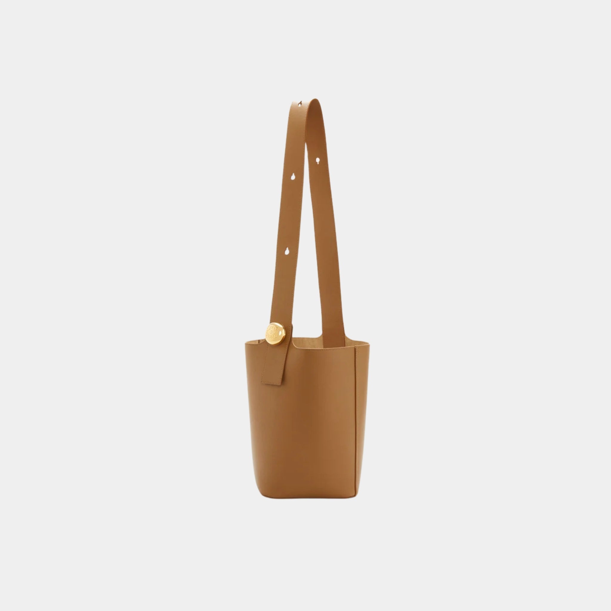 Medium Pebble Bucket Bag Smooth Calf Leather