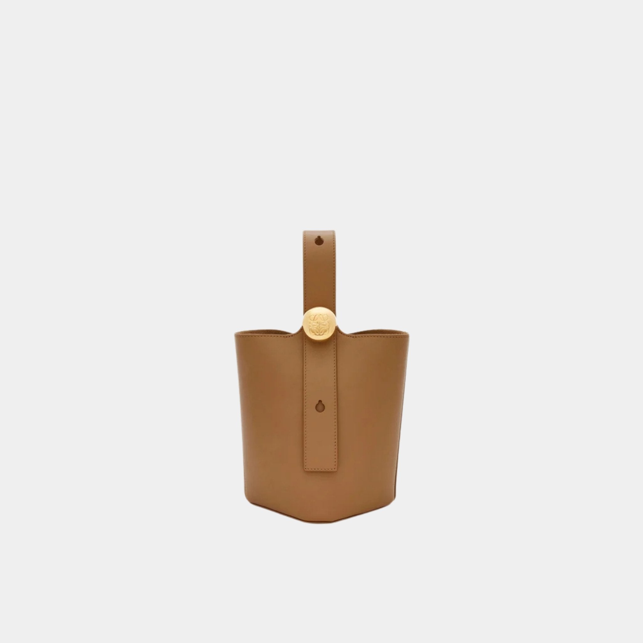Loewe Mini Pebble Bucket In Smooth Calfskin, Oak, Front