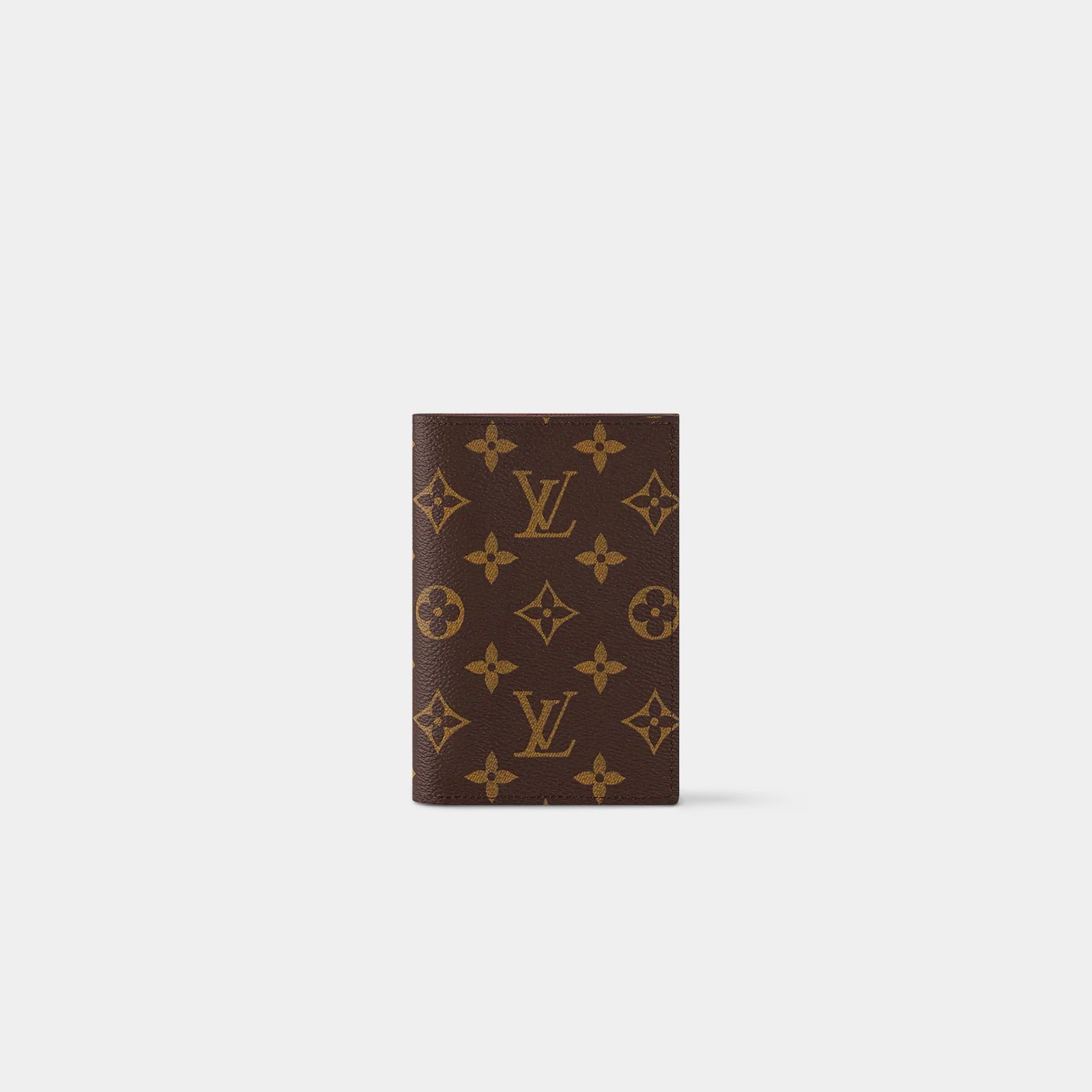 Passport Cover Monogram Canvas