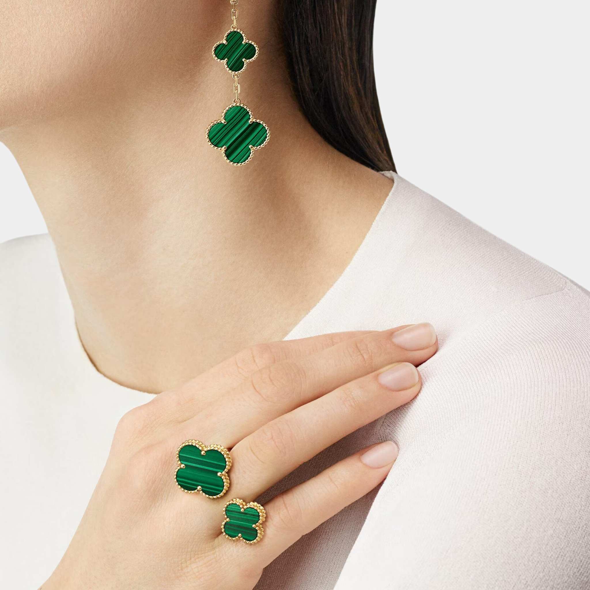 Magic Alhambra Between the Finger Ring Yellow Gold Malachite