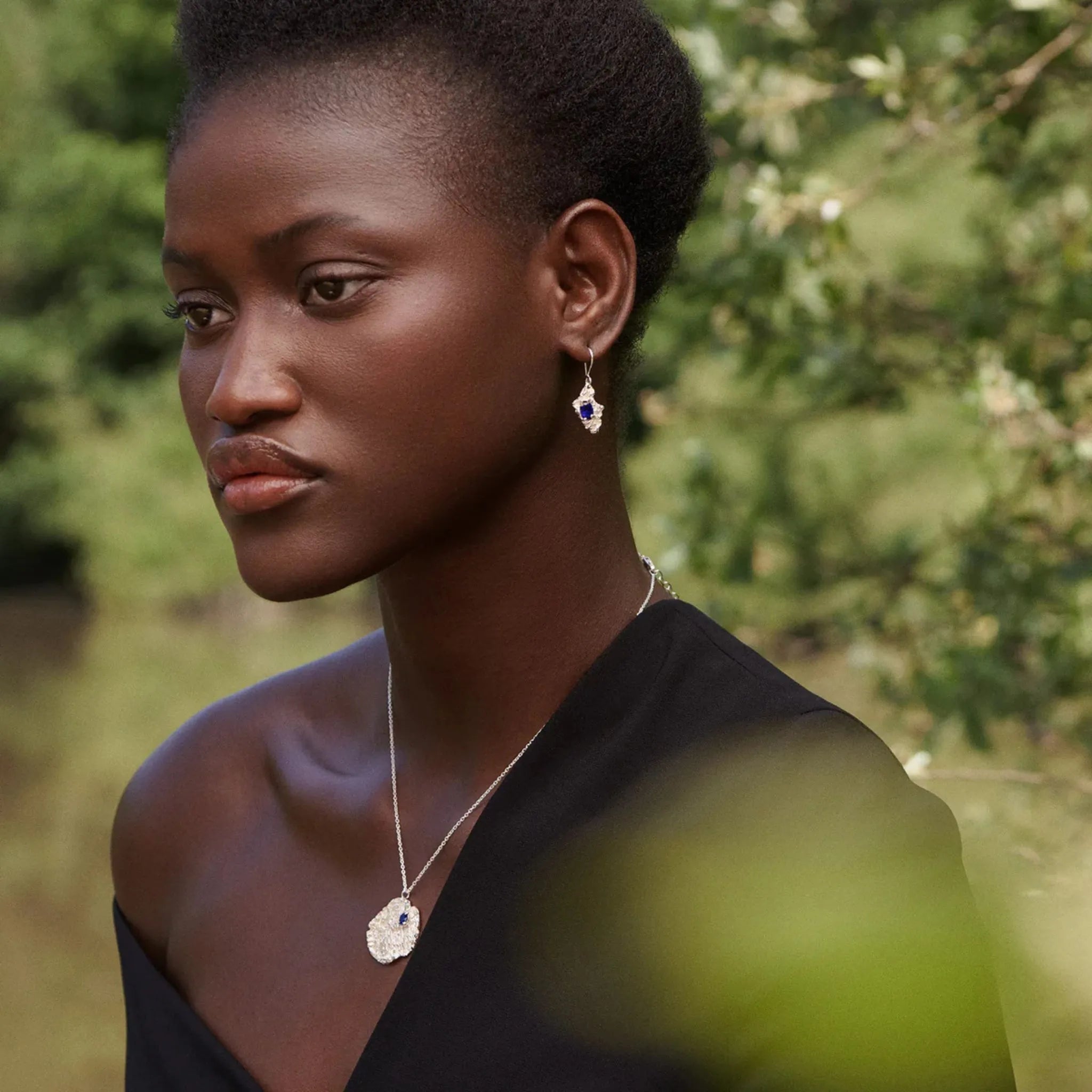 Nameko Shappire Earrring