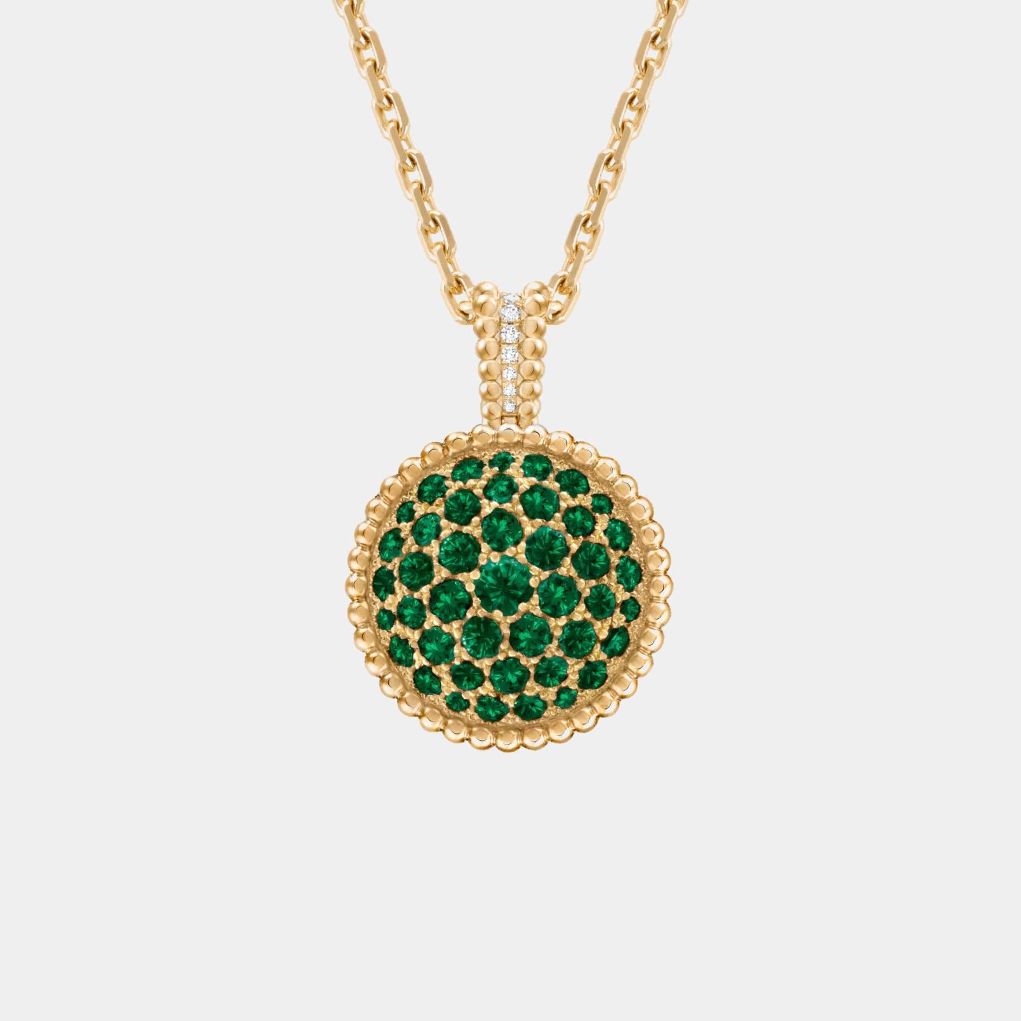 Perlée Secret Pendant Watch yellow Gold Diamond Emerald With Pearl