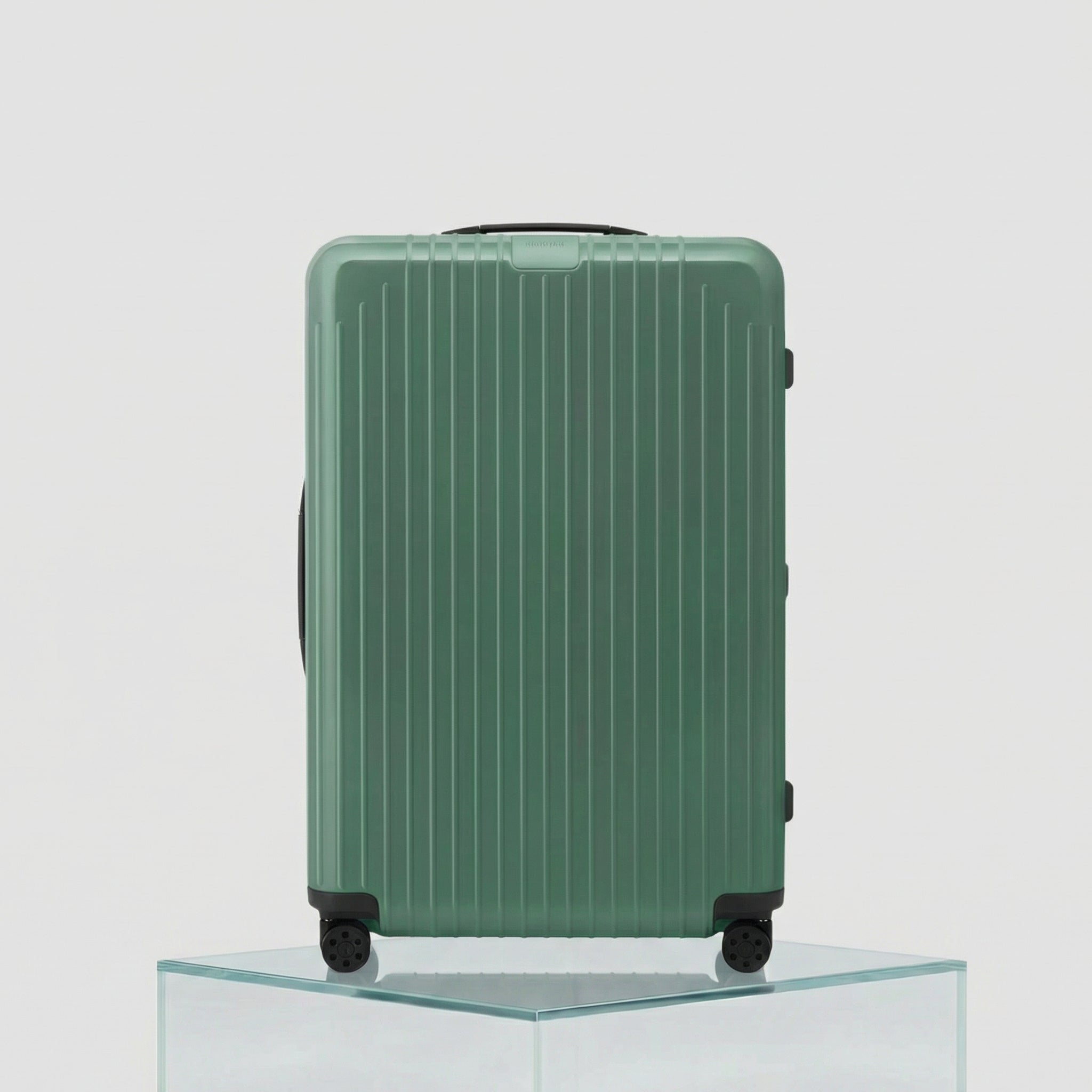 Essential Lite Check In L